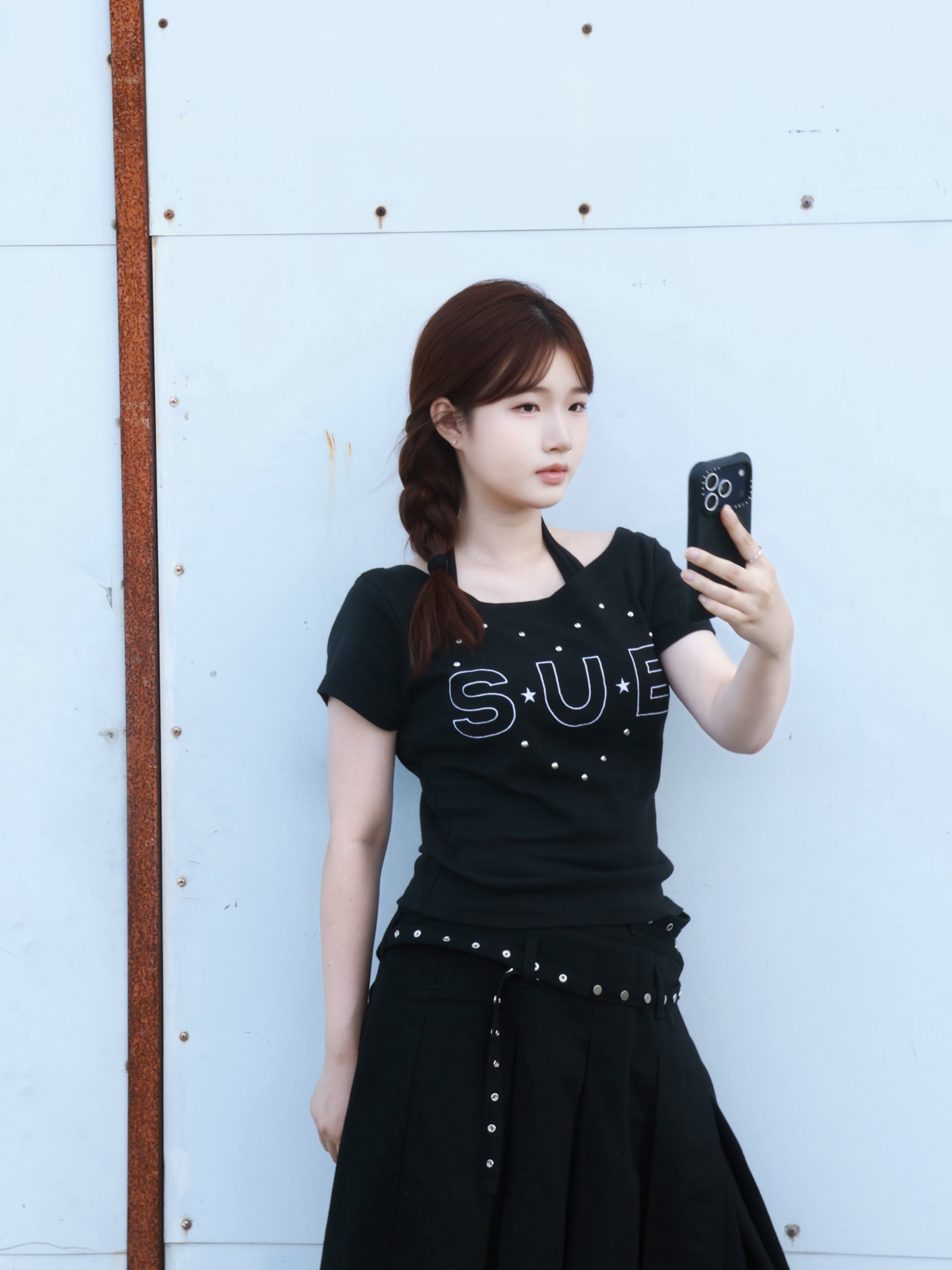 Casetify iPhone MagSafe Ripple Case Black 착용 스타일