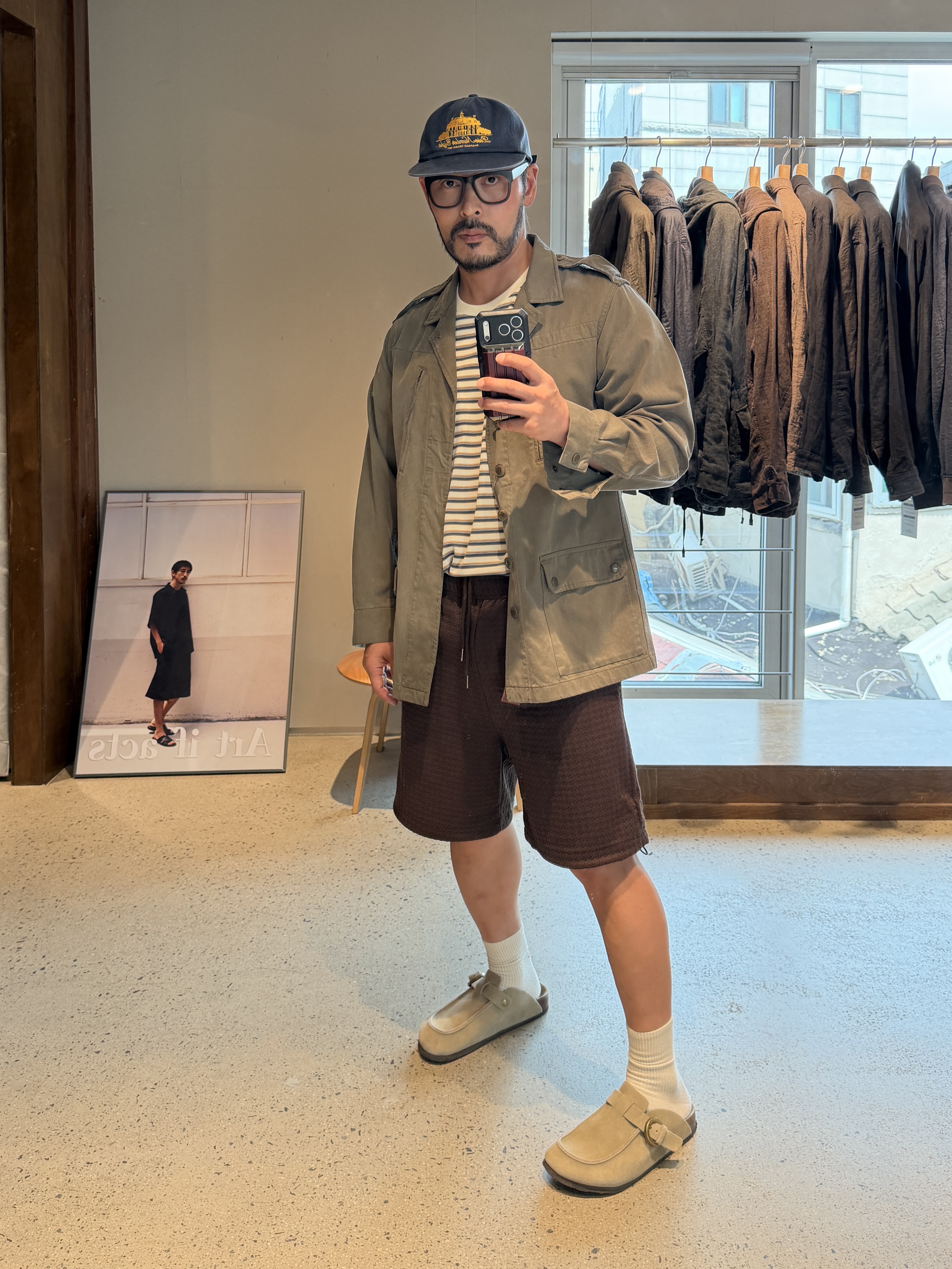 Astorflex x Art If Acts Greenflex Old Suede Dark Khaki 착용 스타일 - 2