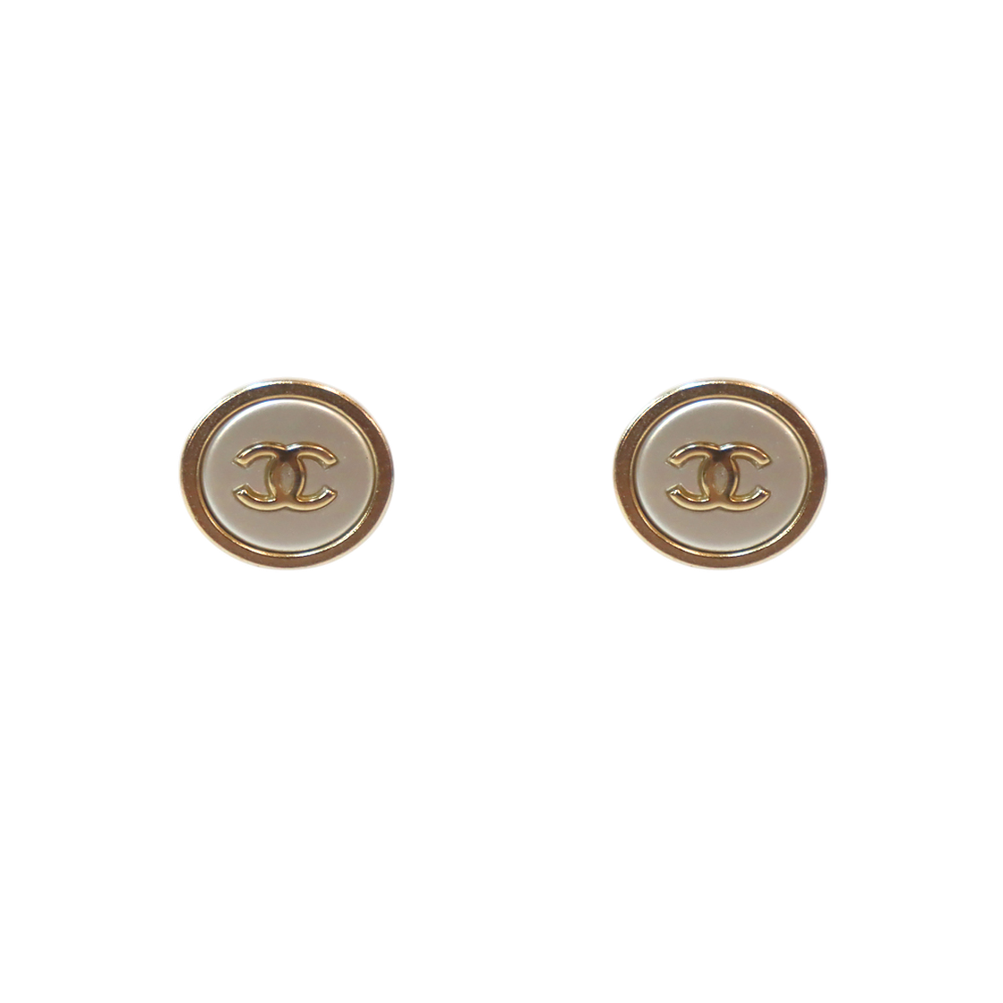 ITOJ7TOGJEOQ Chanel Round CC Earrings C-B65811