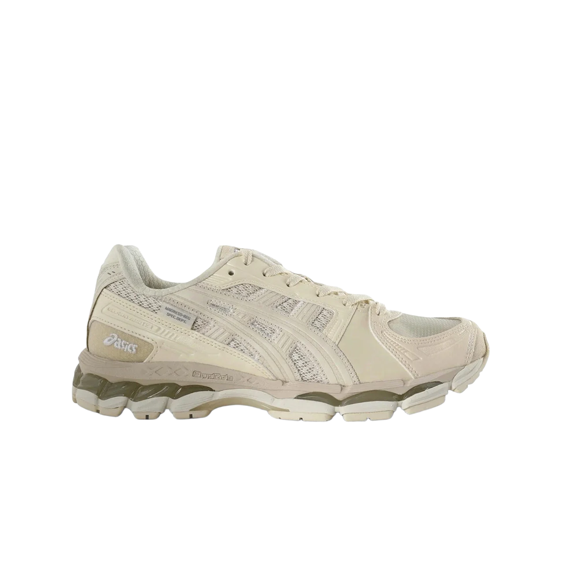 1203B150-250 Asics x Invincible x Madness Gel-Kayano 12.1 Vanilla