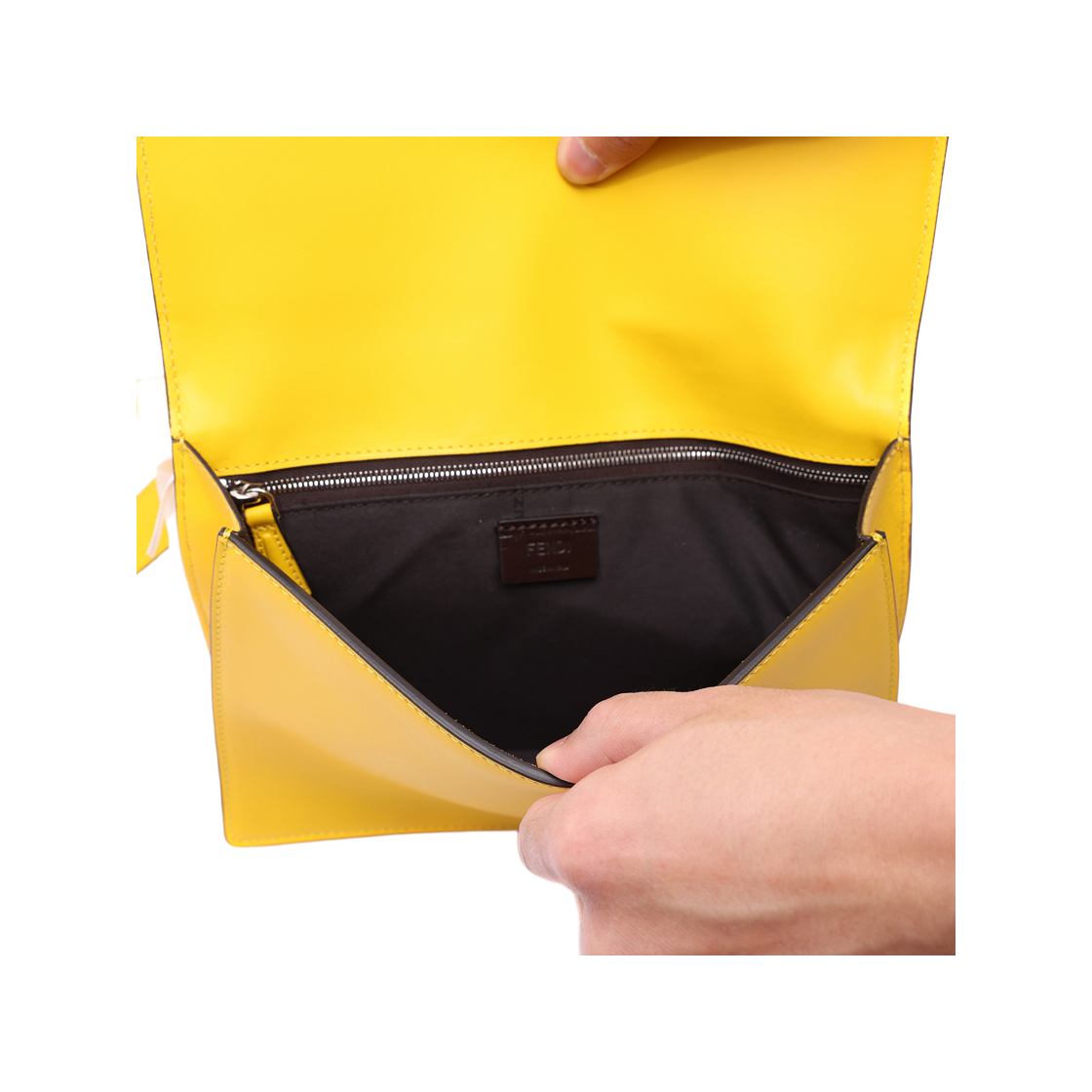 [25% 쿠폰] 펜디 레더 플랫 바게트백 옐로우([25% 쿠폰] Fendi Leather Flat Baguette Bag Yellow) - 6