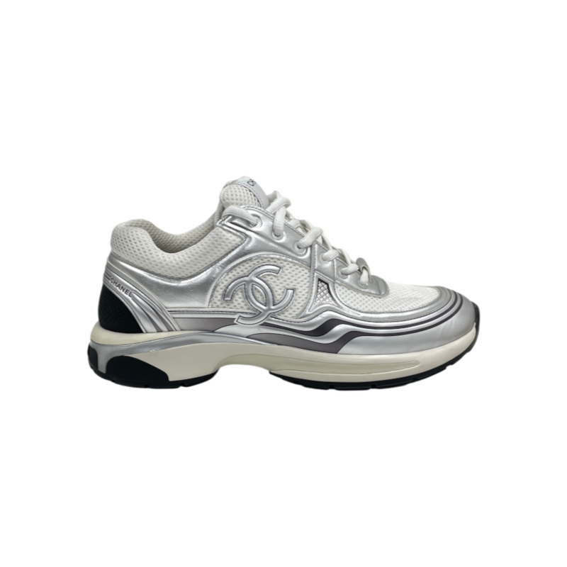 IT94N84W8ECN Chanel G39794 Silver CC Logo Chassix Men Sneakers H00368