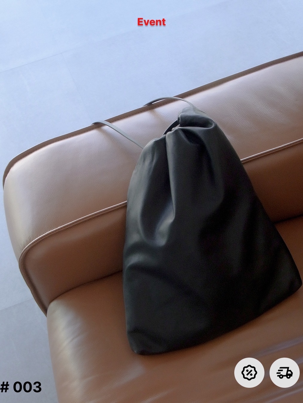 아모멘토 우먼 슬림 셔츠 블루 - 26SS, 아모멘토 우먼 울 숏 자켓 블랙 - 26SS 착용 스타일 - 4