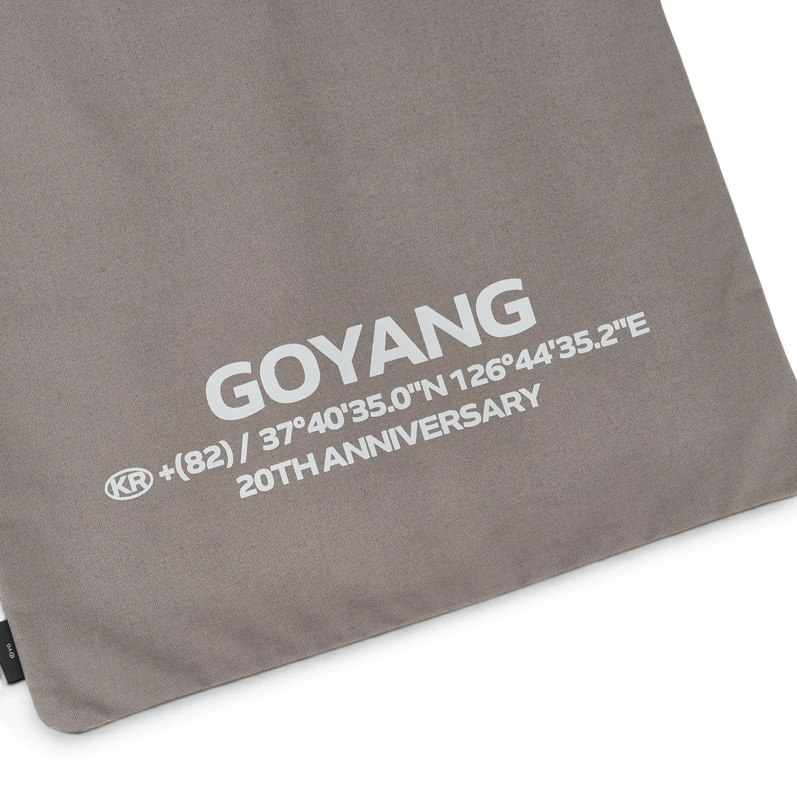 빅뱅 2026-2027 월드 투어 XX : 코스모스 에코백 차콜 - 고양 에디션(Bigbang 2026-2027 World Tour XX : Cosmos Eco Bag Charcoal - Goyang Edition) - 4