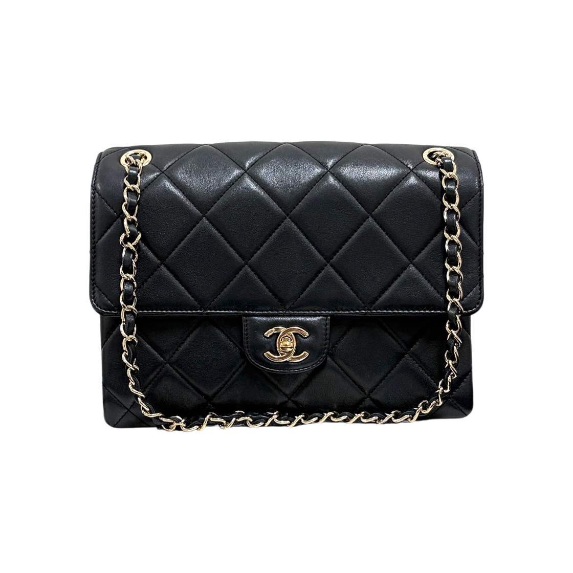 ITU9RIWG4D8A Chanel Season Chain Shoulder Bag Black