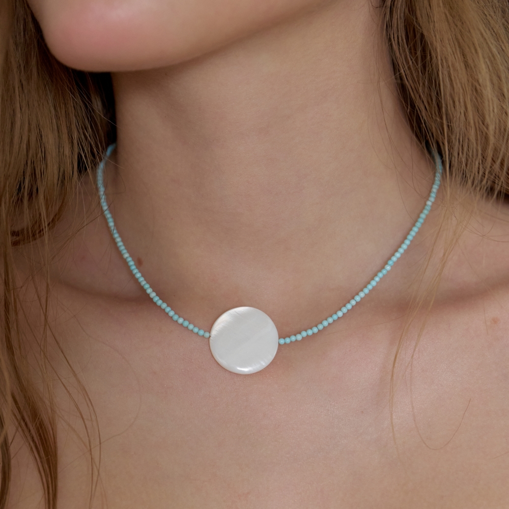 러브미몬스터 달 진주 하울라이트 목걸이 베이비블루(lovememonster Moon Pearl Howlite Necklace BABY BLUE) - 4
