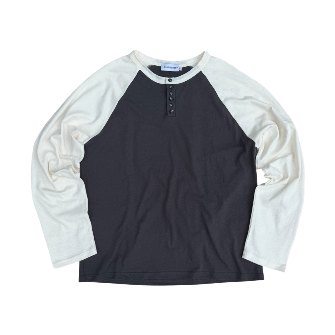 호노 리포트 래글런 헨리넥 롱슬리브 차콜(Hono Report Raglan Henley Neck Long Sleeve Charcoal)