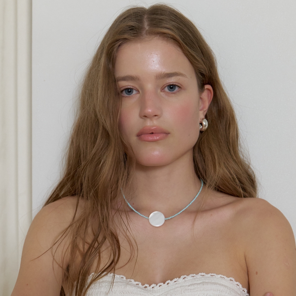 러브미몬스터 달 진주 하울라이트 목걸이 베이비블루(lovememonster Moon Pearl Howlite Necklace BABY BLUE) - 6