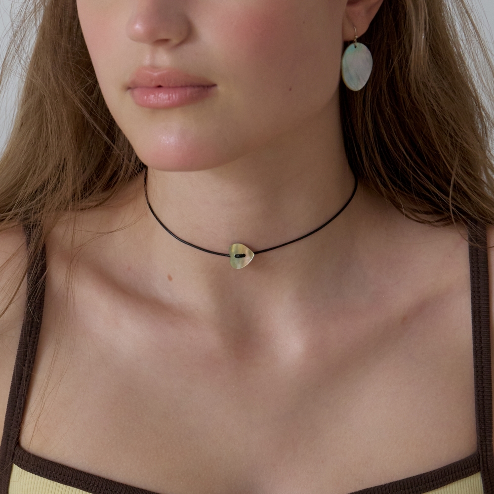 러브미몬스터 자개 단추 쵸커 하트모양(lovememonster Shell Button Choker Heart) - 3