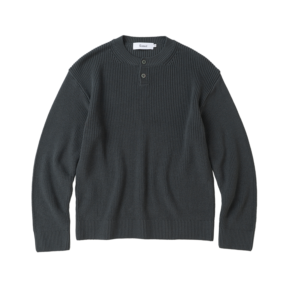 니티드 코튼 헨리넥 와플 니트 차콜(Knitted Cotton Henley Neck Waffle Knit Charcoal)