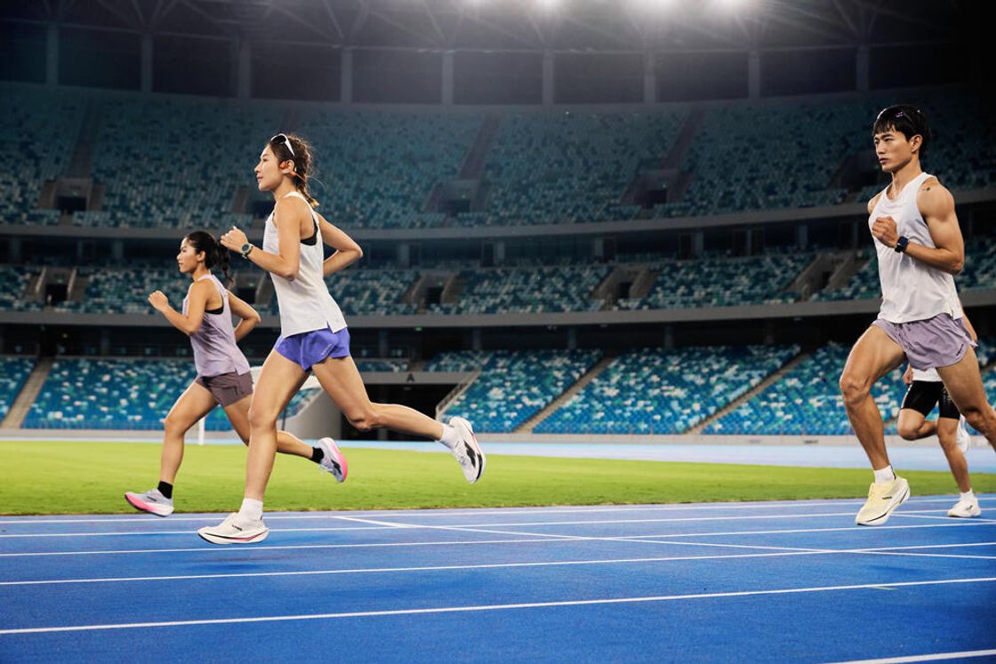 데카트론 여성 러닝 경량 싱글렛 런 라이트 900 스모크 퍼플(Decathlon Women's Running Lightweight Singlet Run Light 900 Smoke Purple) - 11