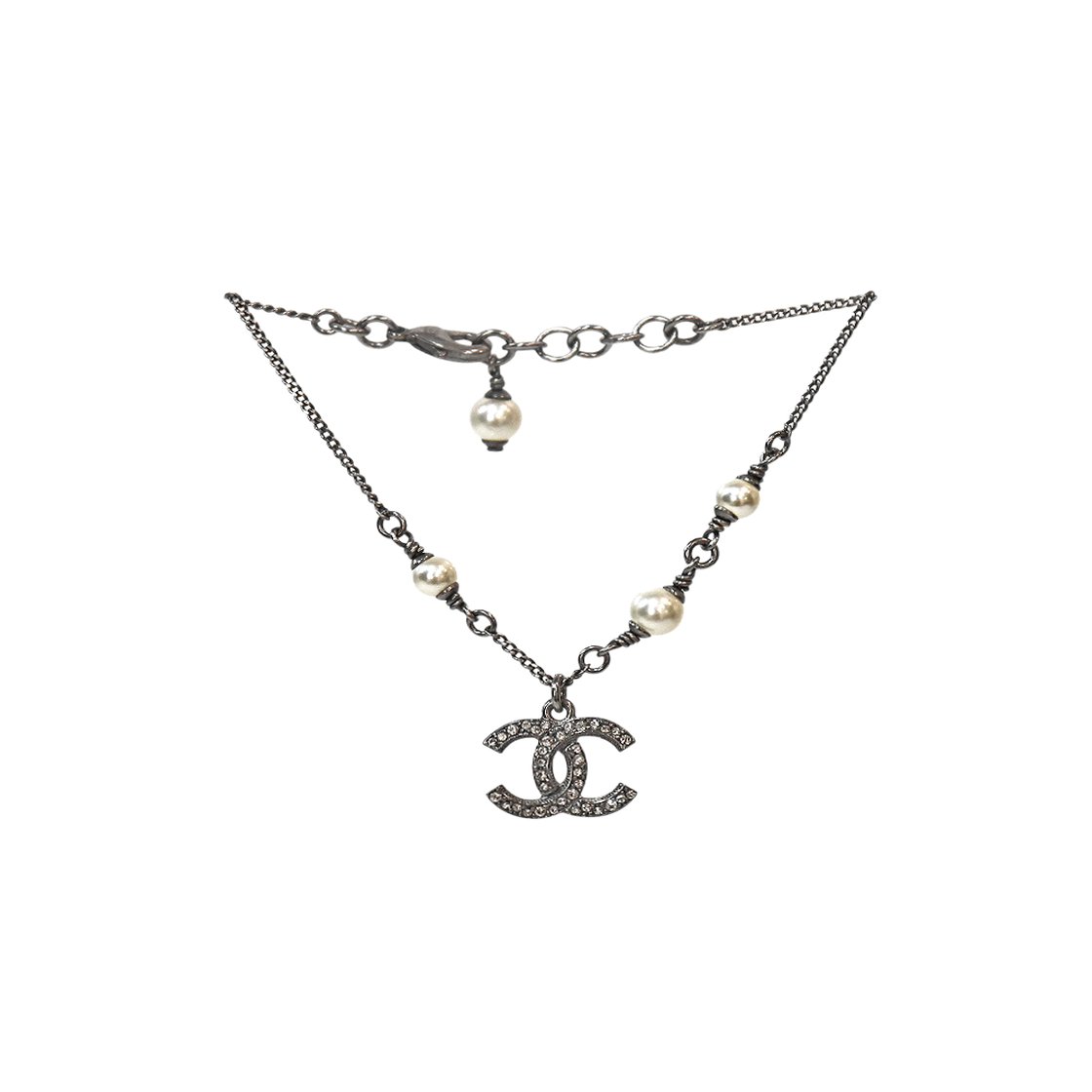IT3FPQOOUVGO Chanel Pearl CC Silver Bracelet