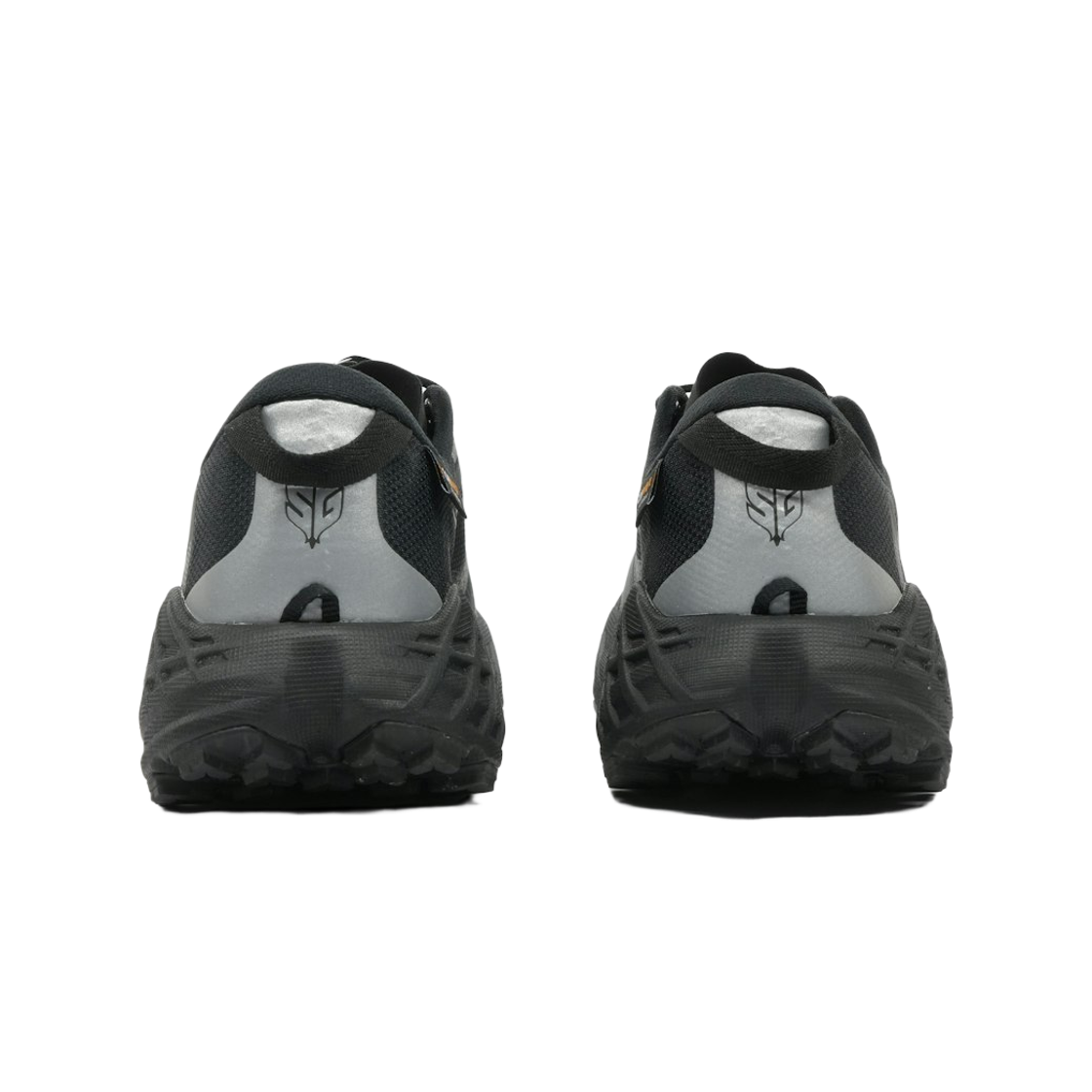 호카 스피드고트 7 고어텍스 블랙 카본 블랙(Hoka Speedgoat 7 Gore-Tex Black Carbon Black) - 3
