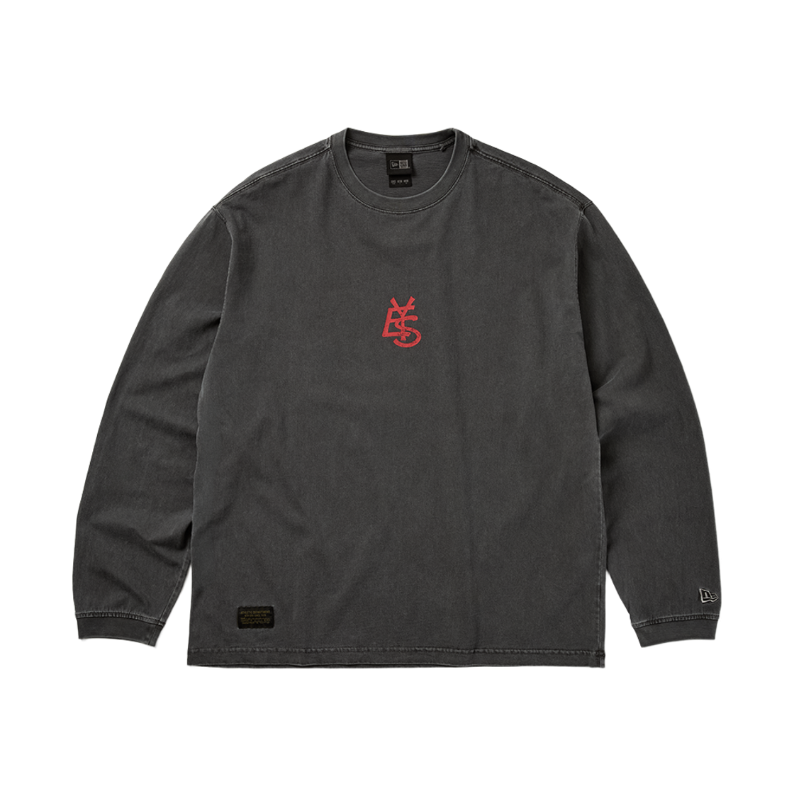 YS263TTSLTN1CHA YESEYESEE X NEWERA Dyed Arch Tee Charcoal
