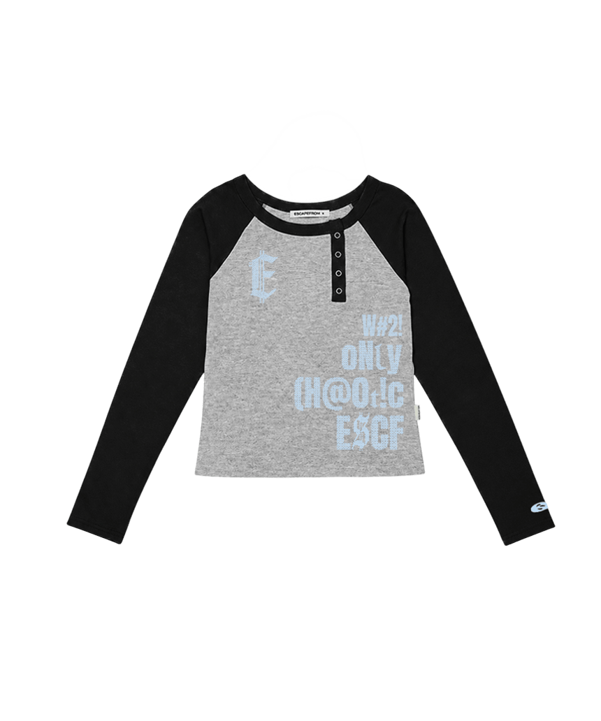 이스케이프프롬 ESCF 픽셀 타이포 프린트 사이드 스냅 롱슬리브 그레이(Escapefrom ESCF Pixel Typo Print Side Snap Long Sleeve Gray)