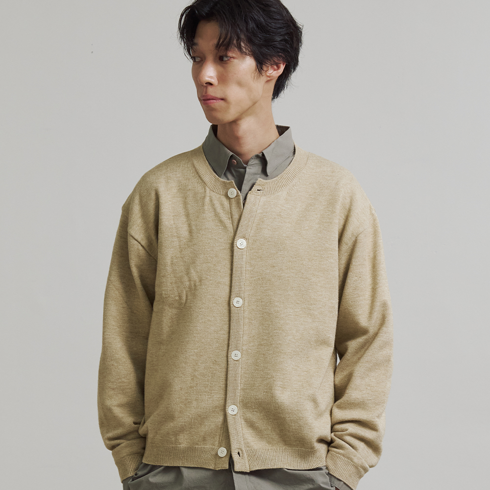 니티드 베이직 에센셜 크롭 라운드 가디건 베이지(Knitted Basic Essential Crop Round Cardigan Beige) - 2