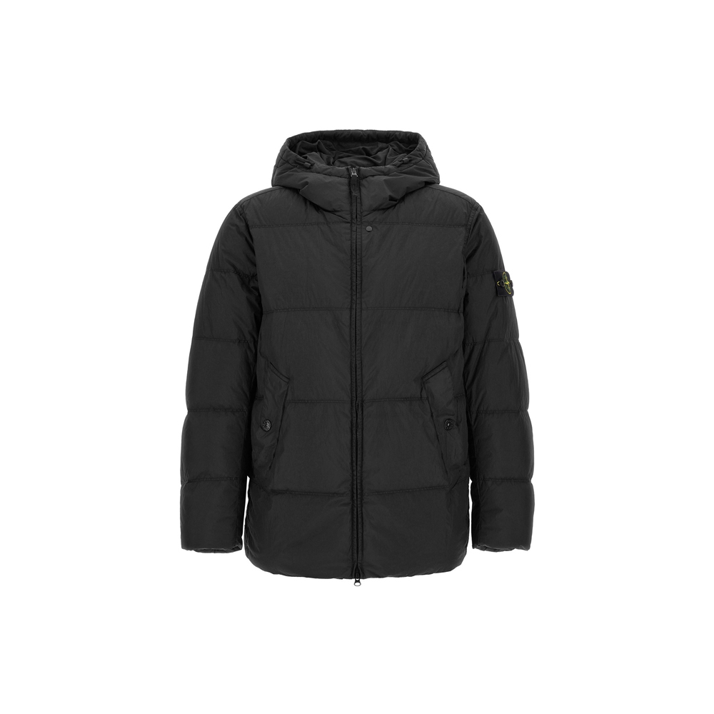 [25% 쿠폰] 스톤 아일랜드 4100037 크링클 랩스 NY 후드 숏 다운 자켓 블랙 - 26FW([25% 쿠폰] Stone Island 4100037 Crinkle Reps NY Hooded Short Down Jacket Black - 26FW) - 2