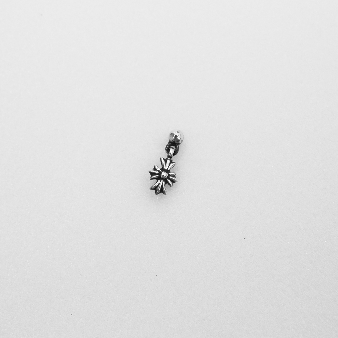 한스룸 크롬하츠 타이니 ECH PLS 이어링(Hansroom Chrome Hearts Tiny ECH PLS Earring) - 2