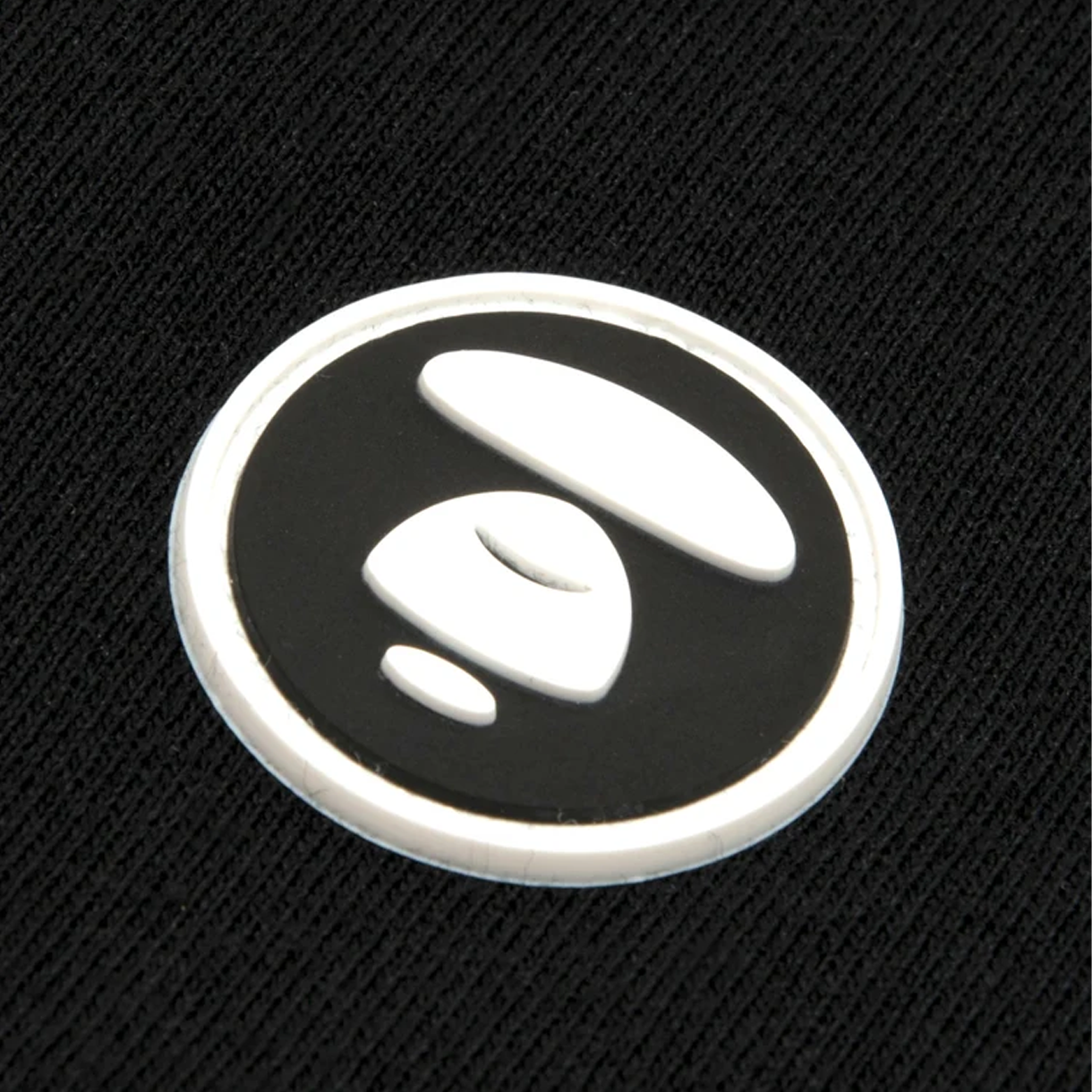 에이프 문페이스 로고 롱 슬리브 티 블랙 - 26FW(AAPE Moonface Logo Long Sleeve Tee Black - 26FW) - 3