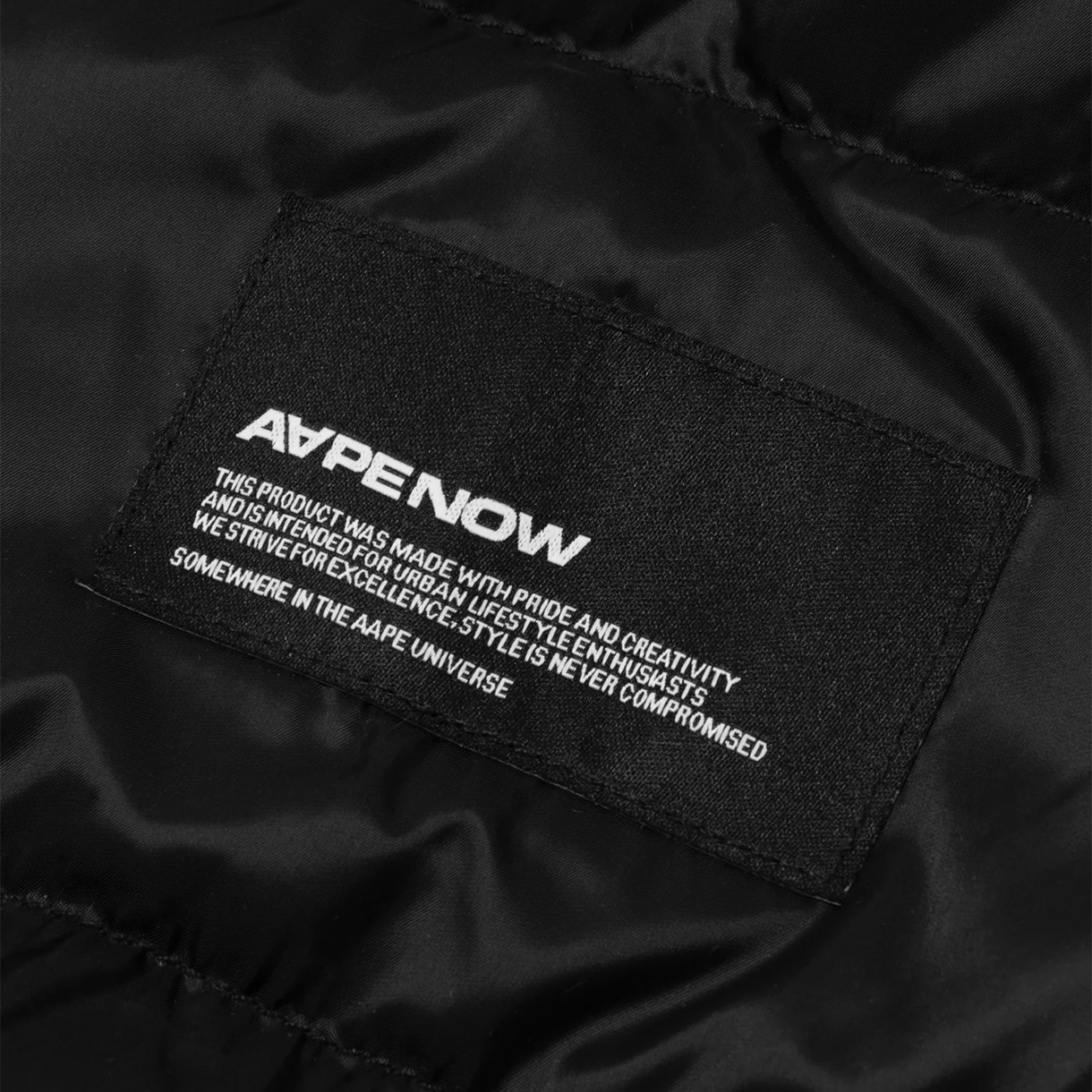 에이프 나우 문페이스 다운 자켓 블랙 - 26FW(AAPE Now Moonface Down Jacket Black - 26FW) - 4