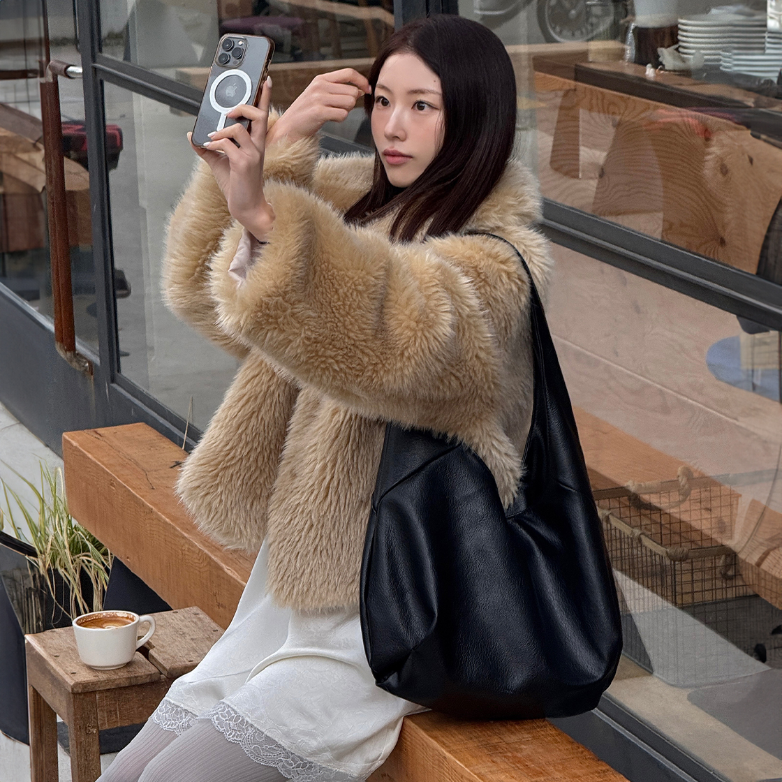 로맨티누어 플로우 호보백 (블랙)(ROMANTINUER Flow Hobo Bag (black)) - 2
