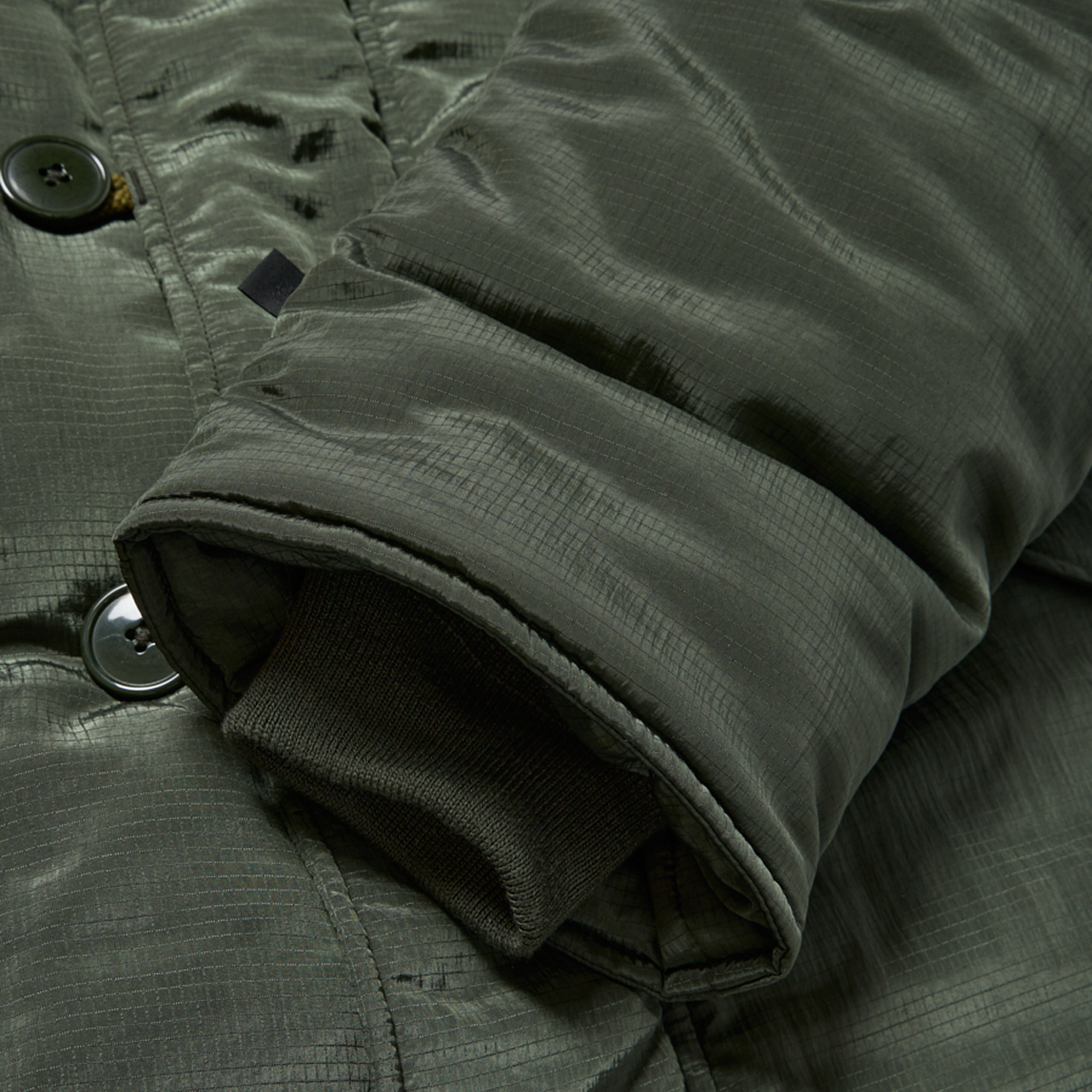 다이와 피어39 테크 3M 플라이트 퍼프 파카 다크 올리브 - 26FW(DAIWA PIER39 Tech 3M Flight Puff Parka Dark Olive - 26FW) - 4