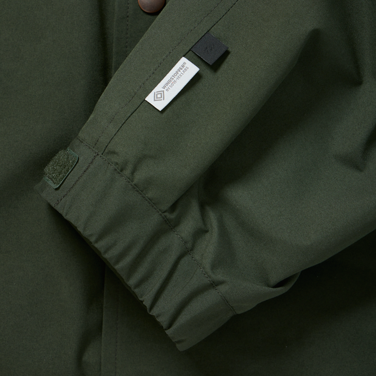 다이와 피어39 윈드스토퍼 하이커 코치 자켓 브라이트 그린 - 26FW(DAIWA PIER39 Windstopper® Hiker Coach Jacket Bright Green - 26FW) - 5