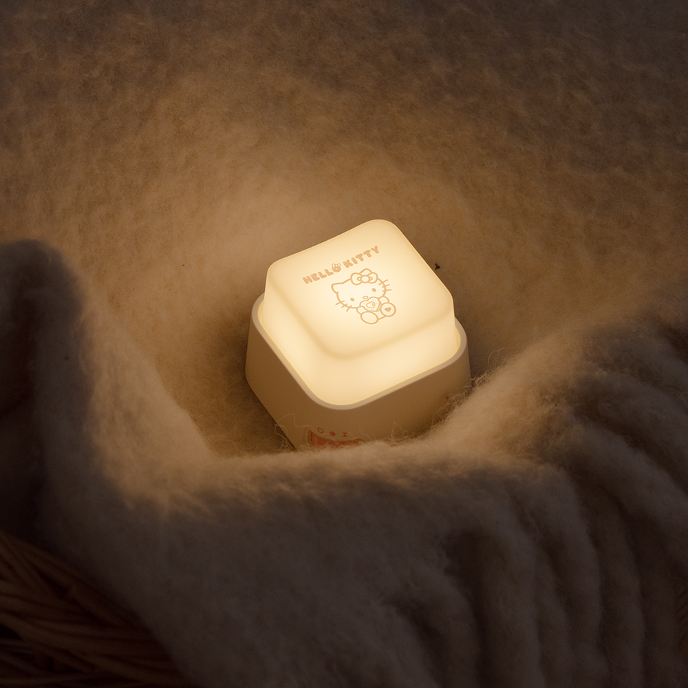 로이체 산리오 헬로키티 키캡 무드등(ROYCHE Sanrio Hello Kitty Keycap Mood Light) - 2
