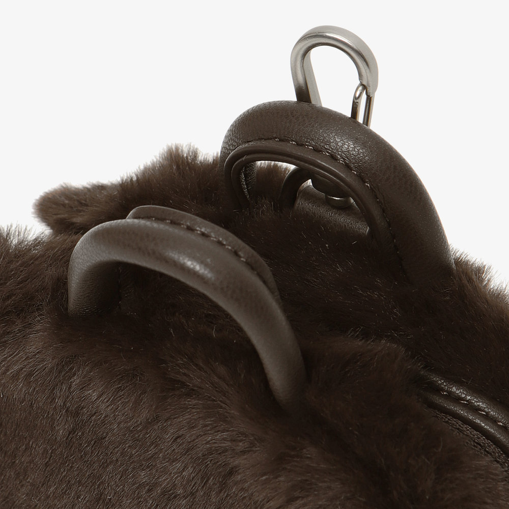 [5% 적립] 휠라 퍼키링 다크브라운([5% 적립] FILA Fur Keyring Dark Brown) - 5
