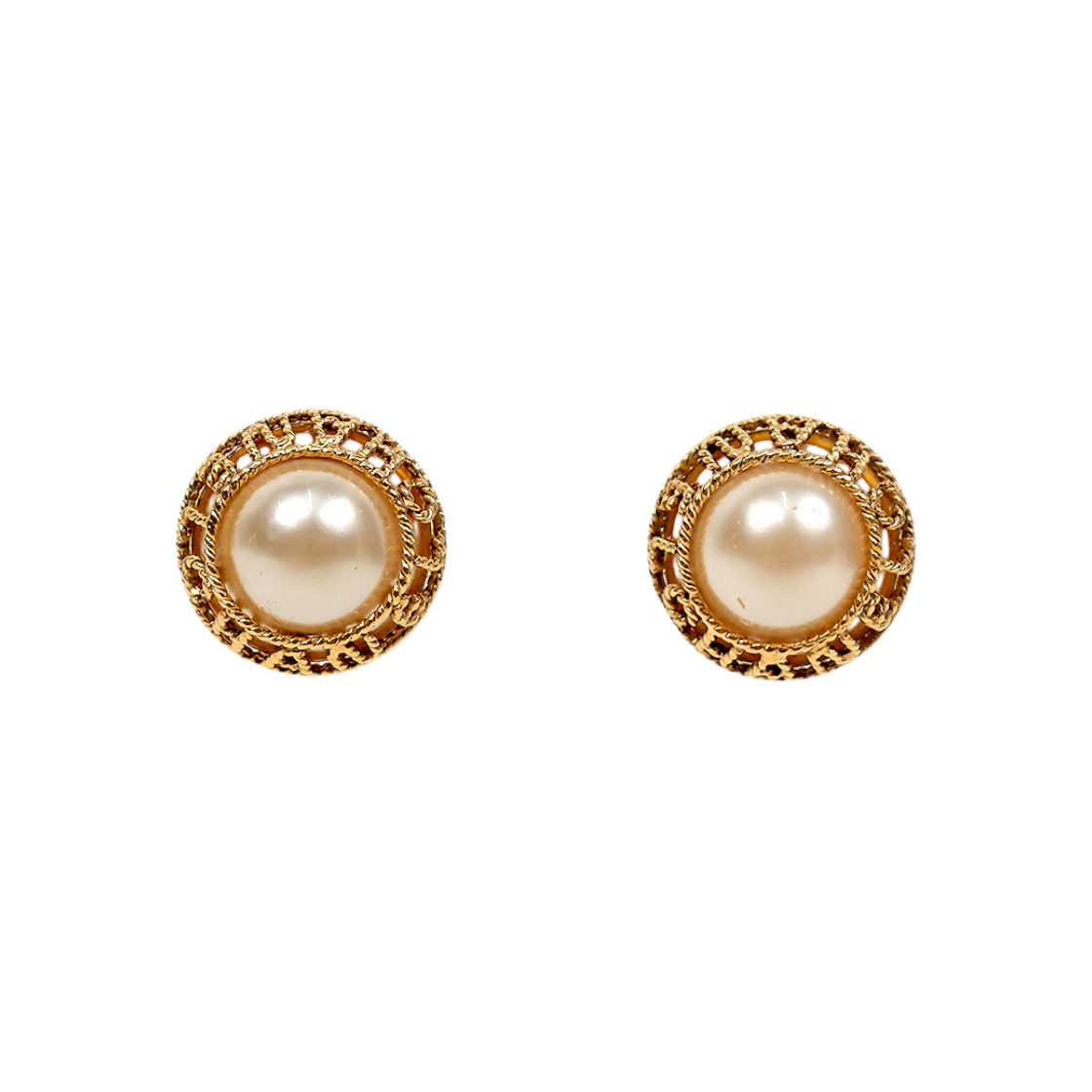 ITTLNGS732L3 Chanel Lettering Pearl Gold Earrings