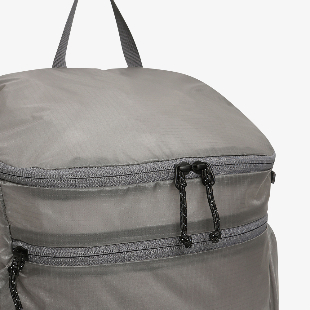 [5% 적립] 휠라 라이트웨이트 플로 백팩 실버([5% 적립] FILA Lightweight Flo Backpack Silver) - 5