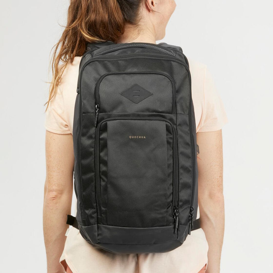 데카트론 등산 백팩 32L 이스케이프 NH500 스모크 블랙(Decathlon Hiking Backpack 32L Escape NH500 Smoke Black) - 2