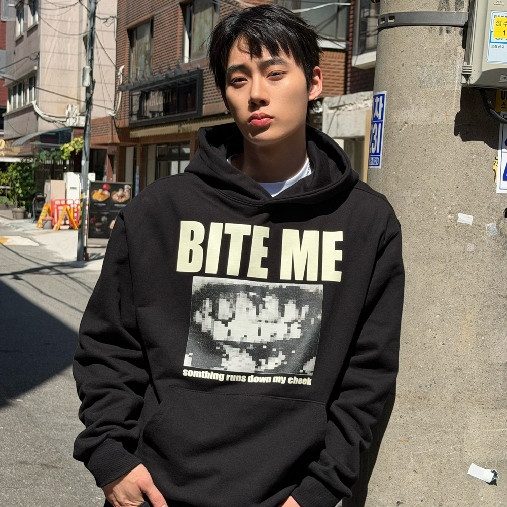 아모우 바이트 미 후디 블랙(AMOU Bite Me Hoodie Black) - 5