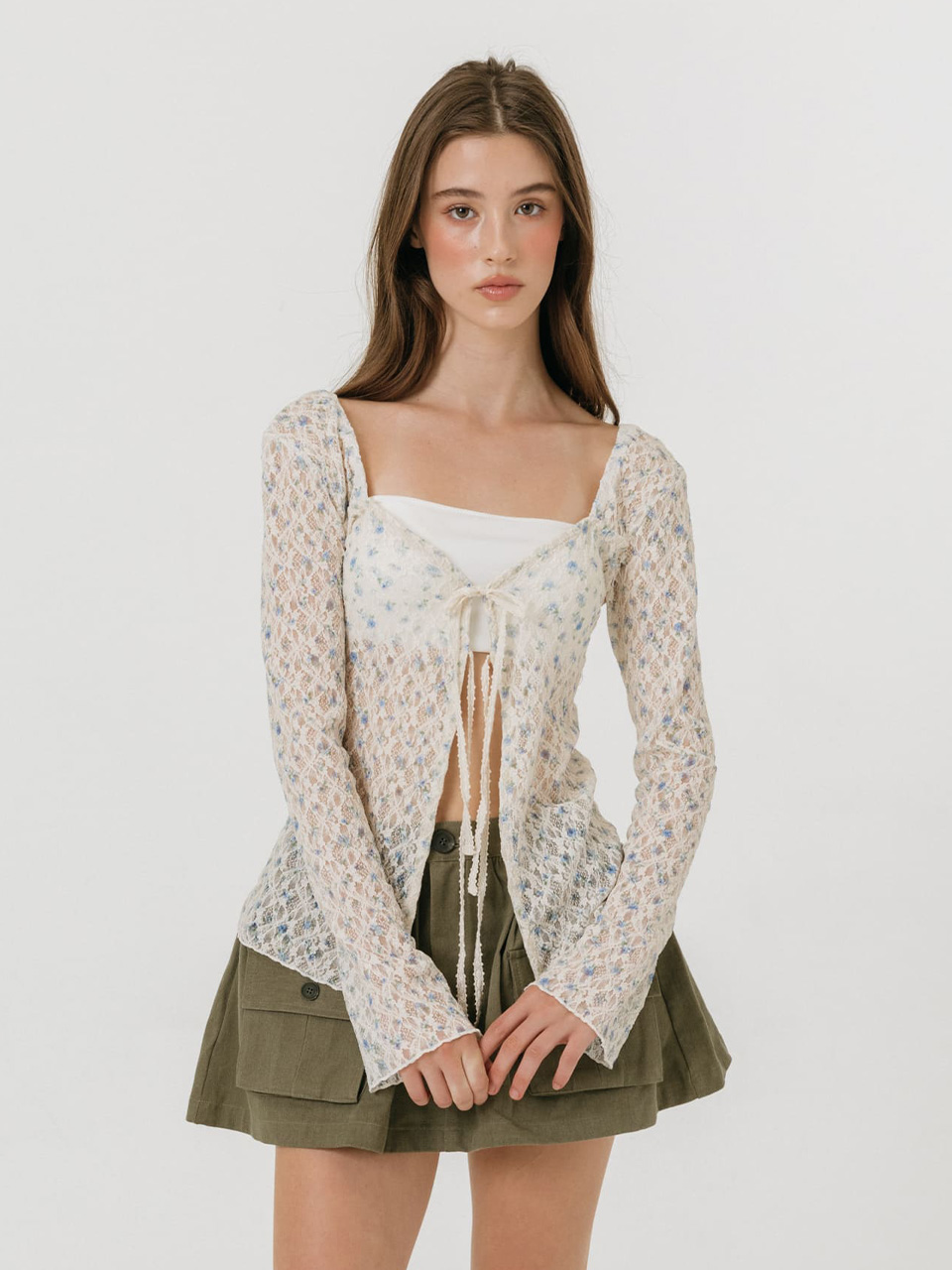 모이페어 플라워 스트랩 가디건 베이지(MOIFAIRE Flower Strap Cardigan Beige) - 3