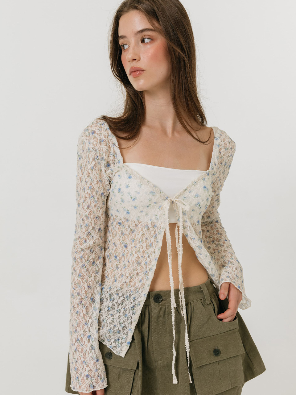 모이페어 플라워 스트랩 가디건 베이지(MOIFAIRE Flower Strap Cardigan Beige) - 5