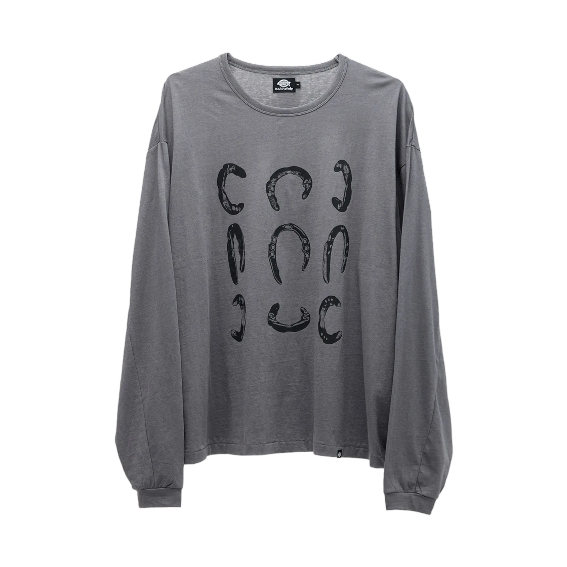 해칭룸 x 디키즈 빈티지 홀스슈 티셔츠 그래파이트(Hatchingroom x Dickies VTG Horseshoe T-Shirt Graphite)