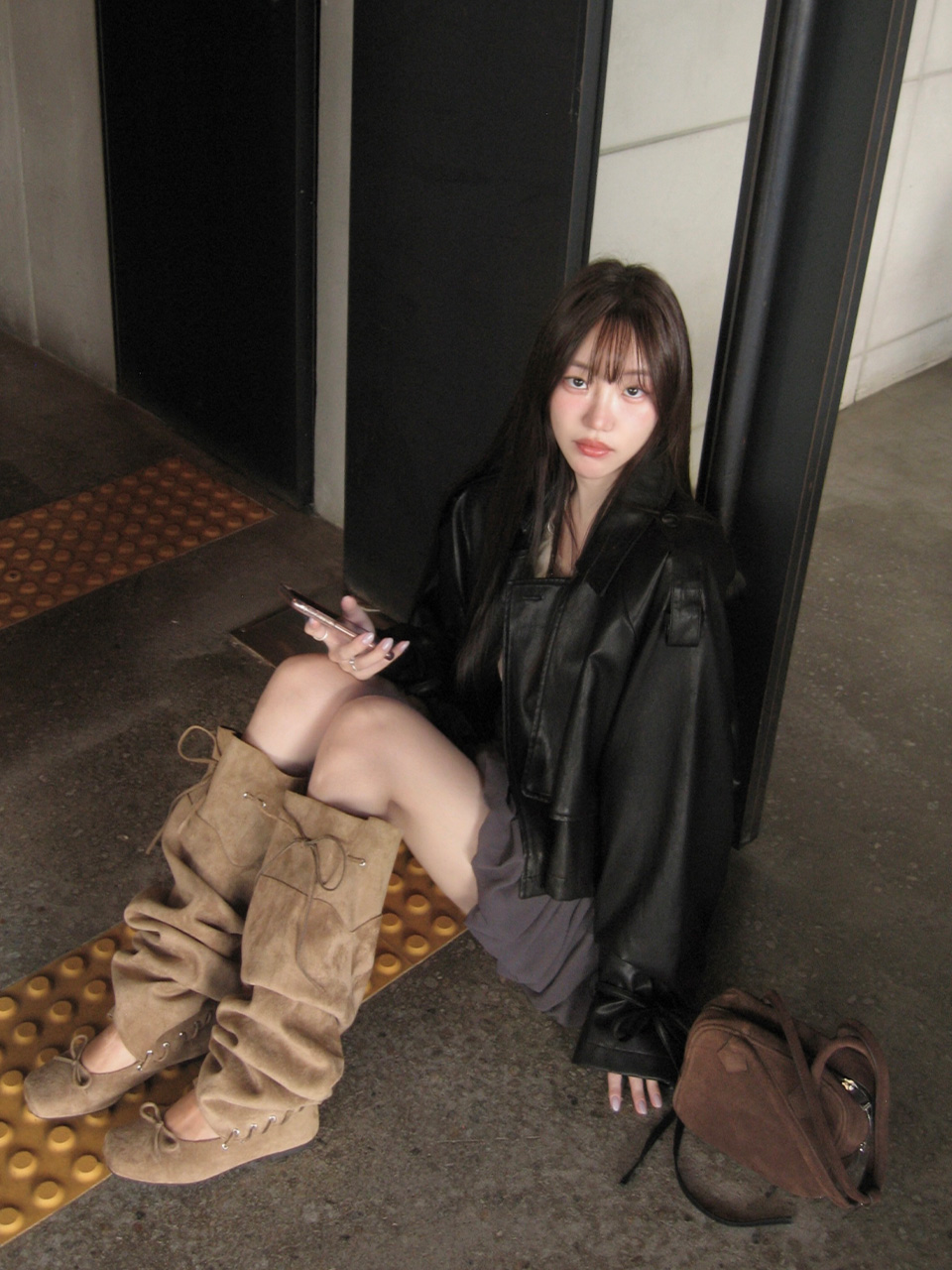 모이페어 레더 스트랩 트렌치 자켓 블랙(MOIFAIRE Leather Strap Trench jacket Black) - 2