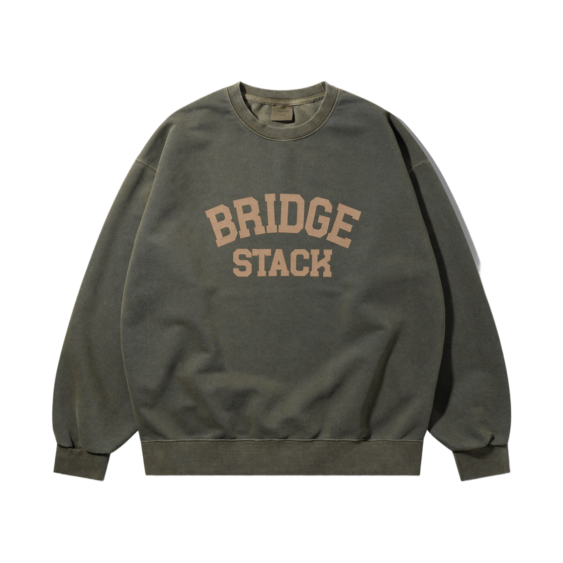 JIMT4720_mosgreen_29 PERSTEP Bridge Stack Pigment Sweatshirt Mosgreen JIMT4720