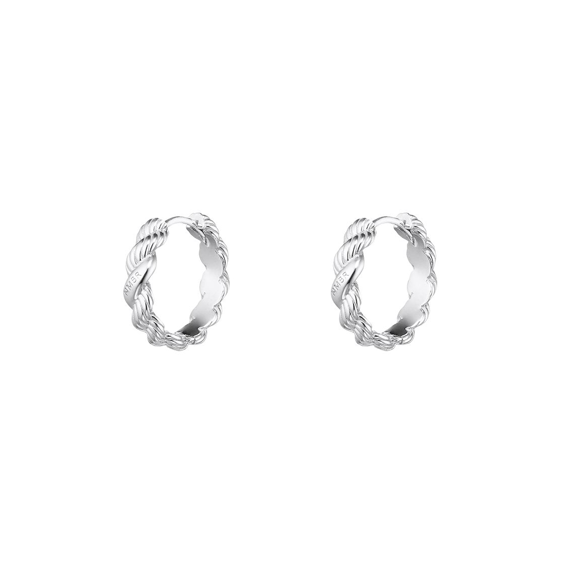 넘버링 #6104 스몰 로프 텍스처 후프 이어링 실버(NUMBERING #6104 Small Rope Texture Hoop Earrings Silver)