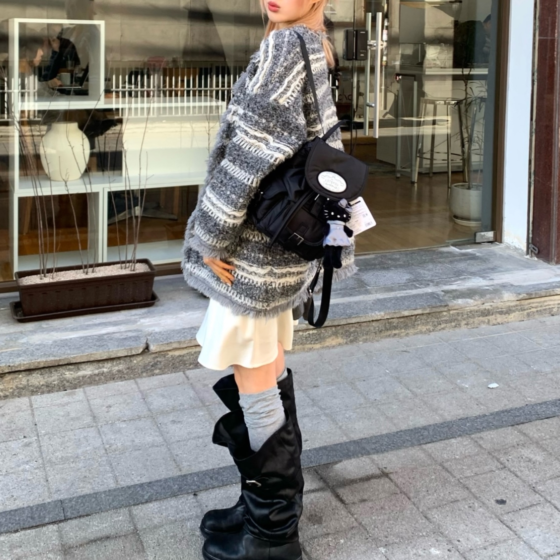 라츠유 노스텔지아 츄비 백팩 블랙(LOTS YOU Nostalgia chubby Backpack Black) - 3