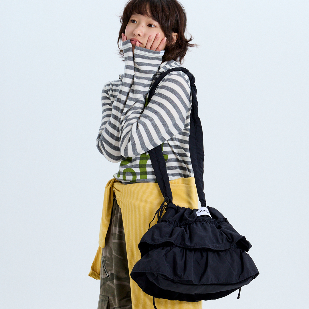 마크니 캉캉 프릴 숄더 크로스 백 블랙(MACNI Cancan Frill Shoulder Cross Bag Black) - 3