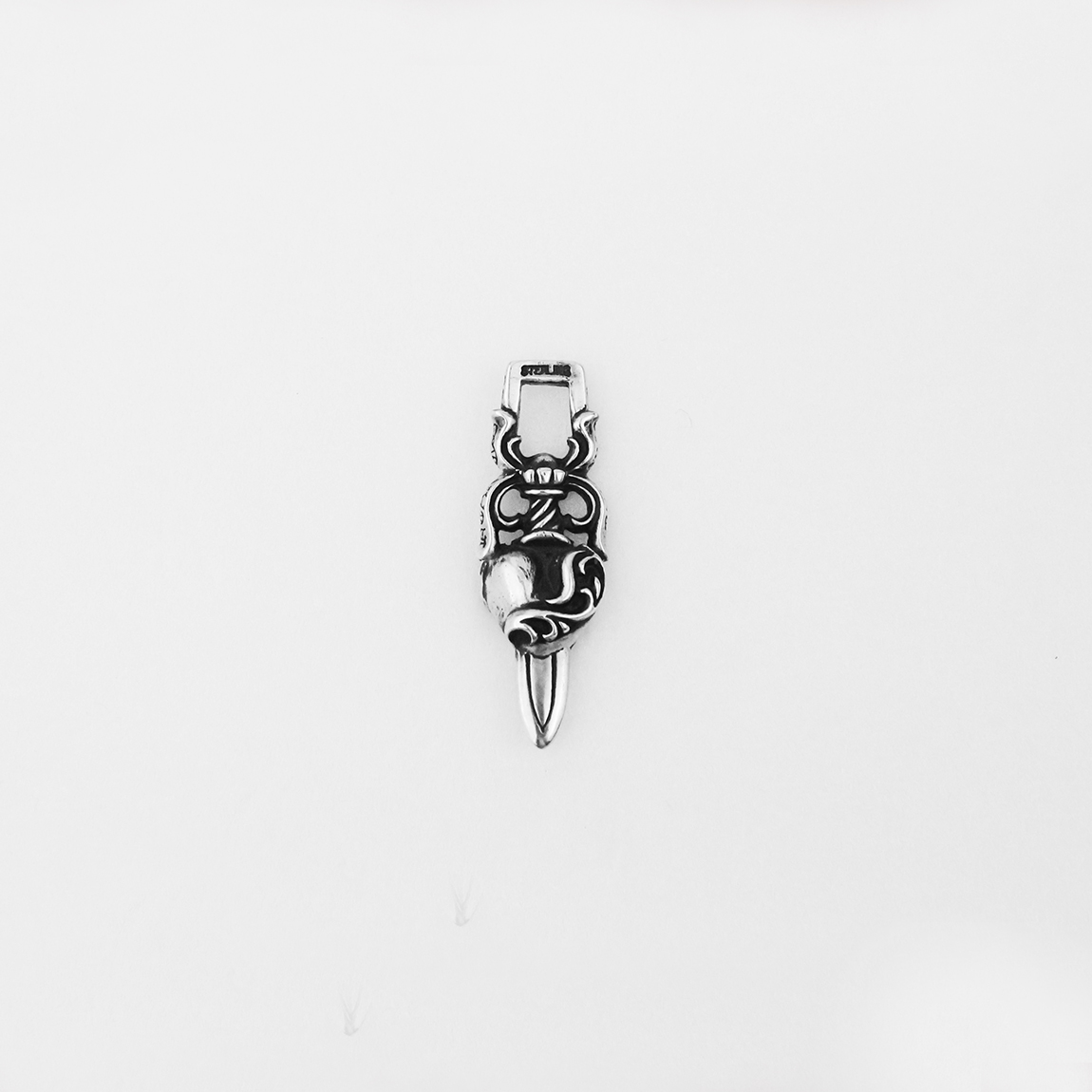 한스룸 크롬하츠 하트 대거 펜던트(Hansroom Chrome Hearts Heart Dagger Pendant) - 2