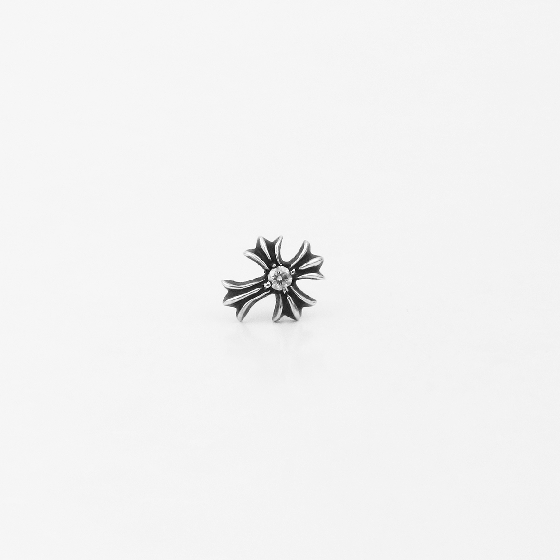 한스룸 크롬하츠 No2 크로스 스터드 이어링 다이아(Hansroom Chrome Hearts No2 Cross Stud Earring Diamond) - 3