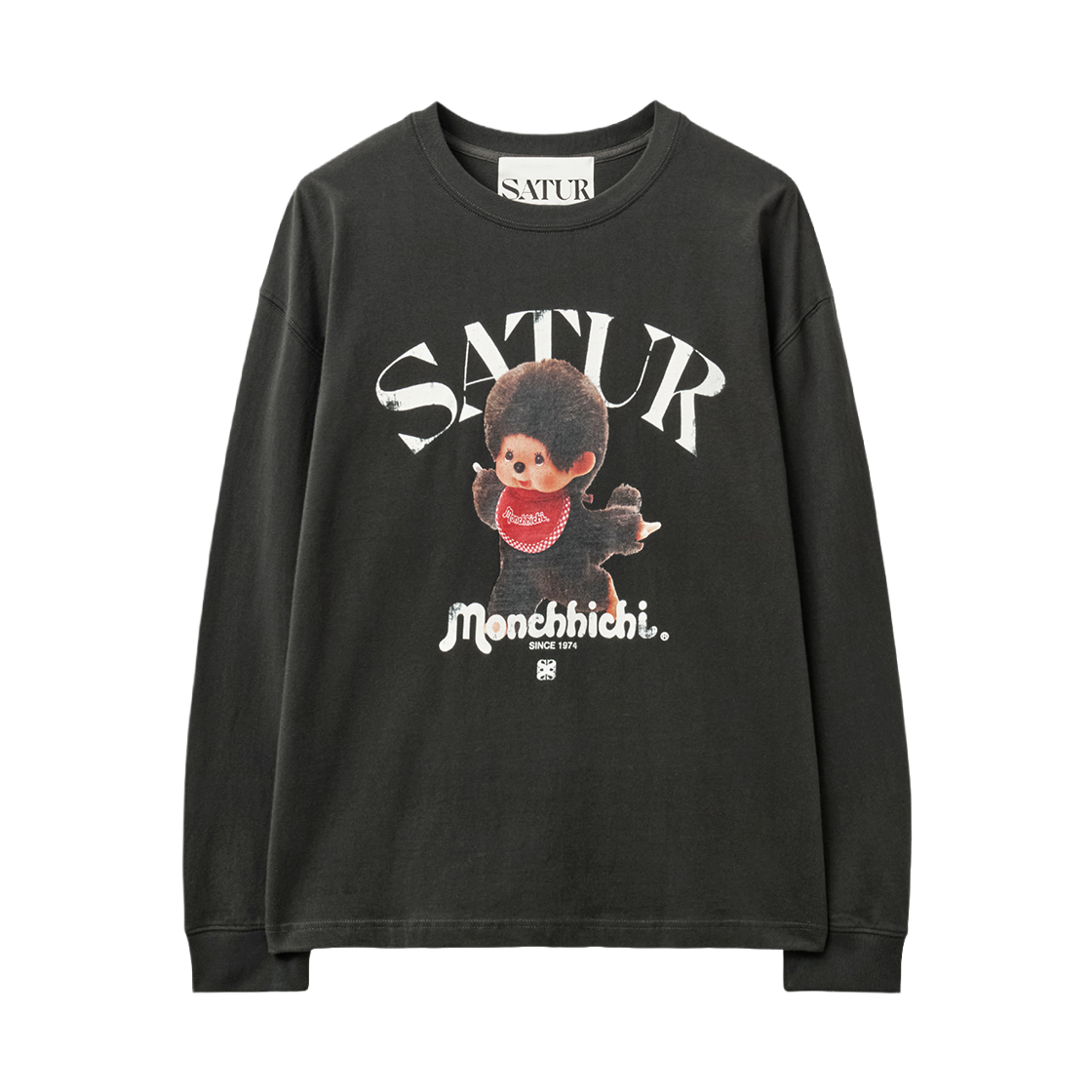 세터 x 몬치치 아치 로고 롱 슬리브 차콜(SATUR x Monchhichi Arch Logo Long Sleeve Charcoal) - 1