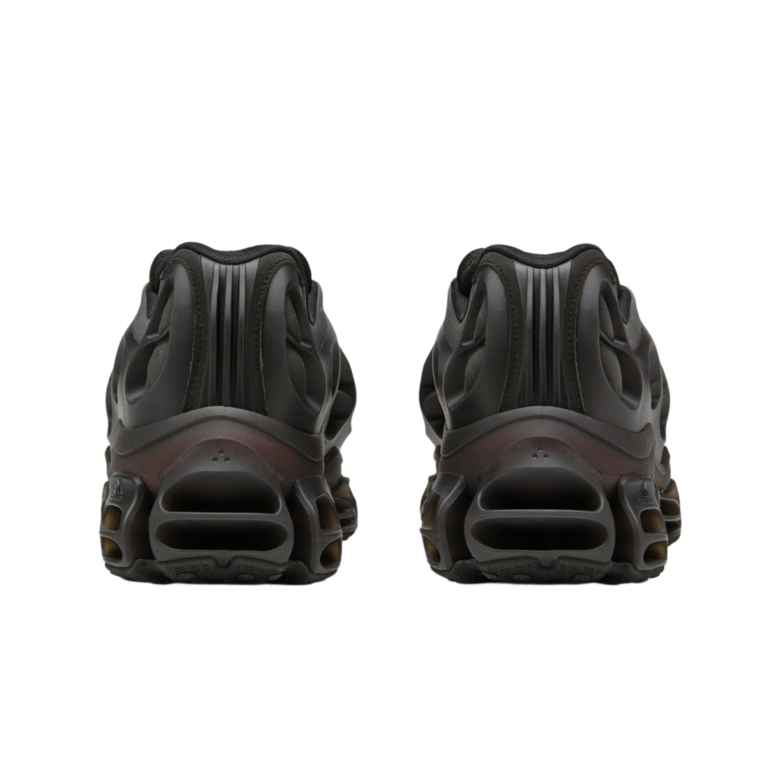 아디다스 x 윌리 차바리아 메가라이드 본스 코어 블랙 베러 스칼렛(Adidas x Willy Chavarria Megaride Bones Core Black Better Scarlet) - 3