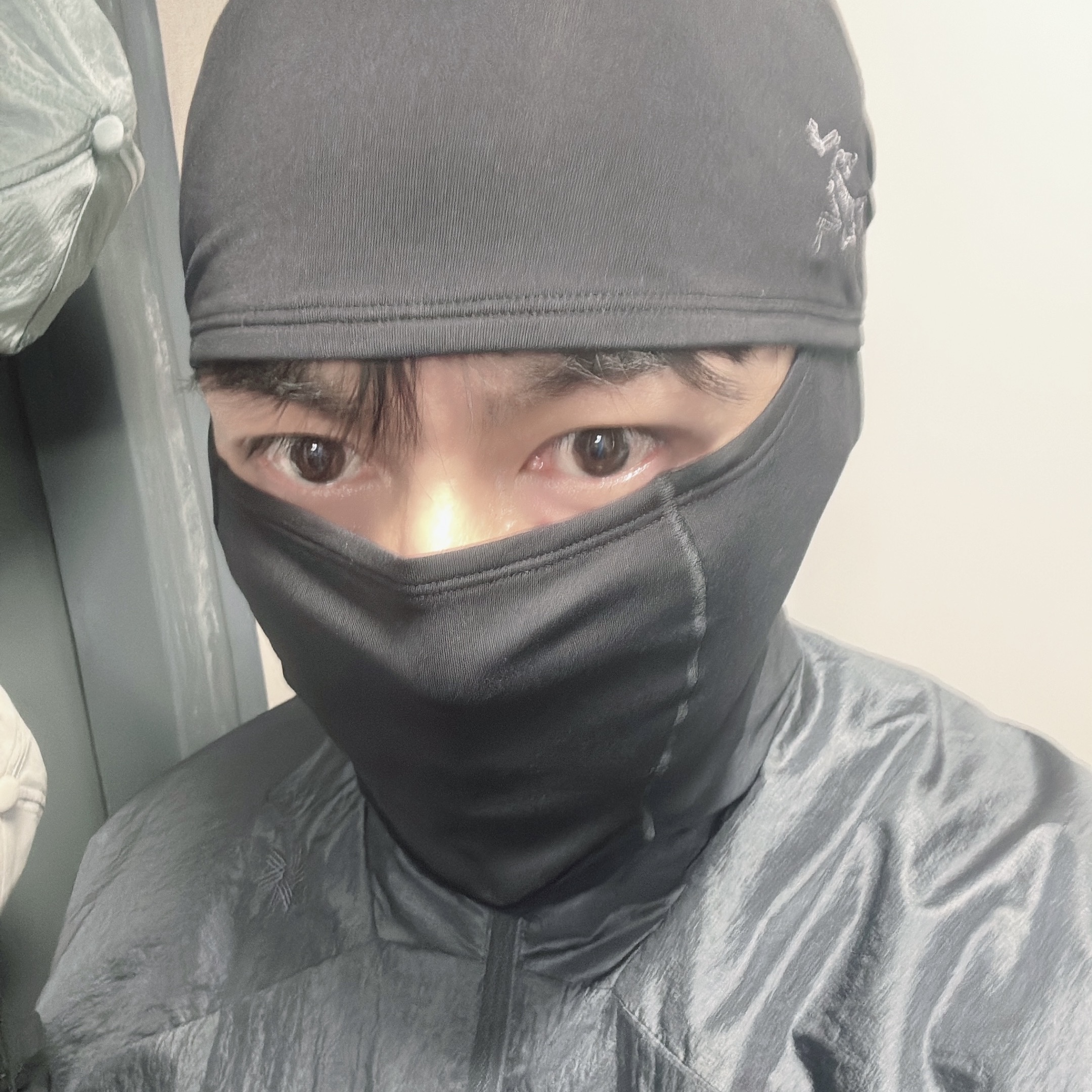 Arc'teryx Rho Balaclava Black 착용 스타일