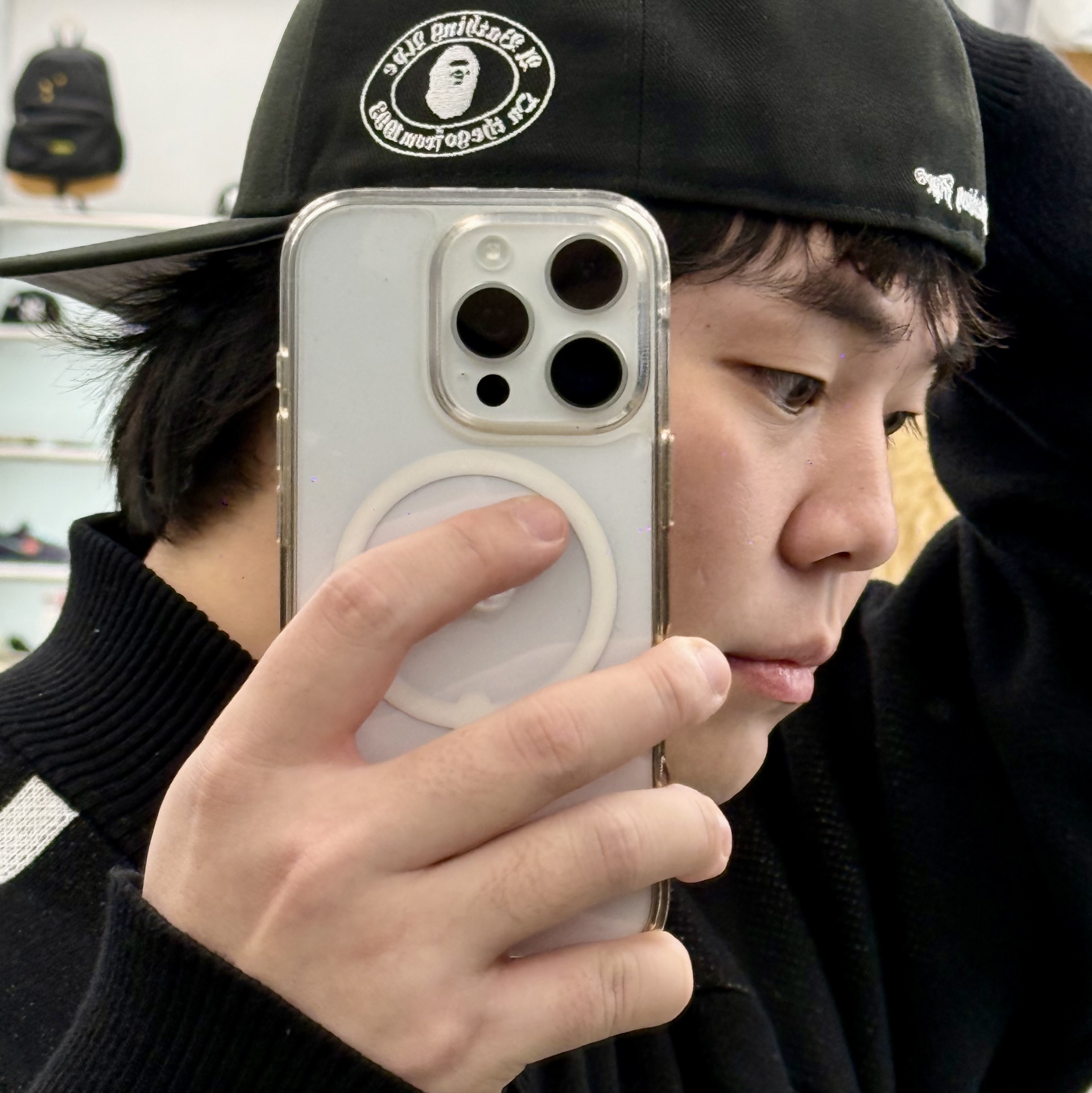 Supreme x Umbro Zip Up Sweater Black - 25SS, Supreme Bones Box Logo New Era Black - 25FW 착용 스타일 - 2