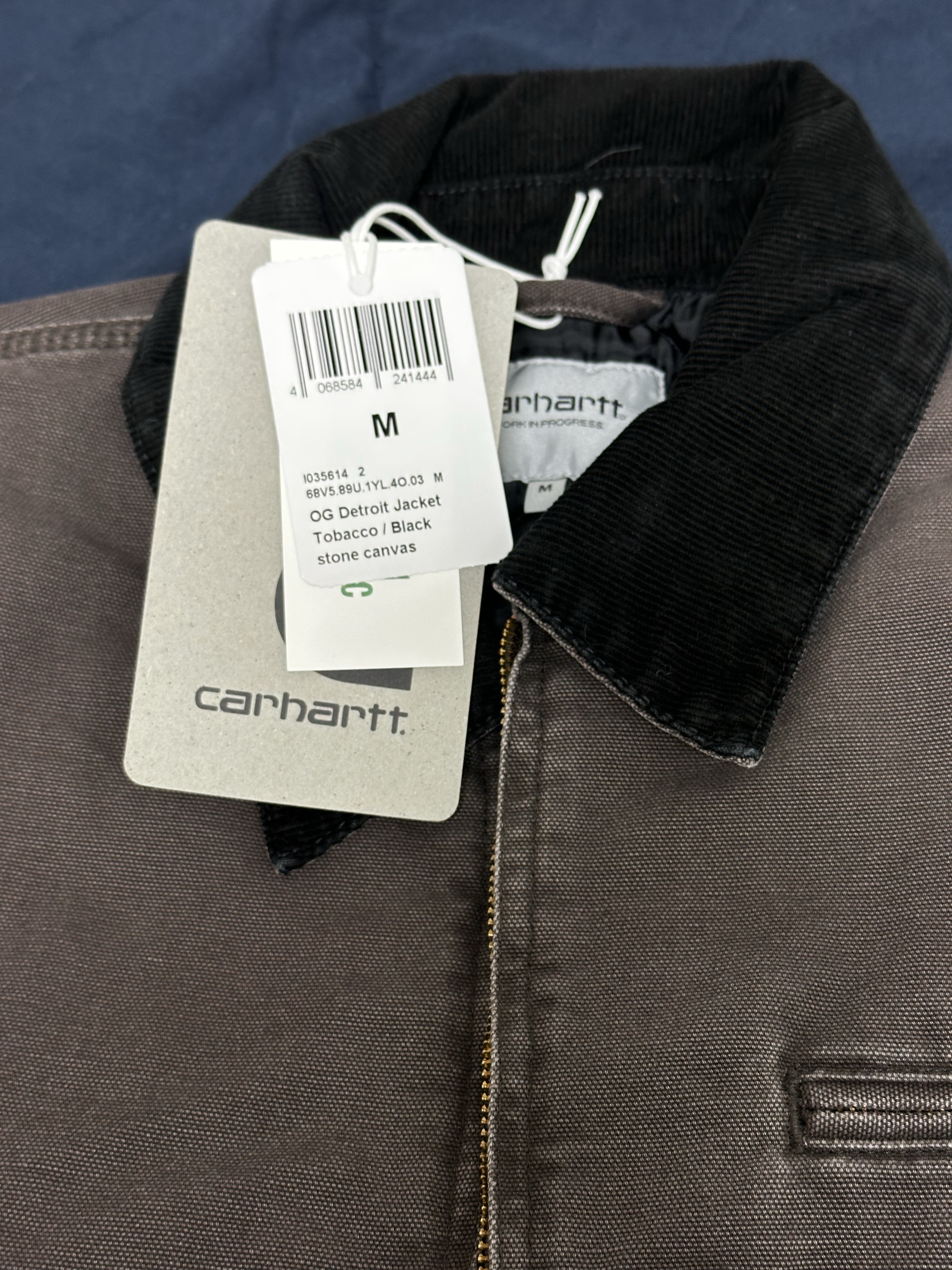 Carhartt WIP OG Detroit Jacket Tobacco Black 착용 스타일 - 3