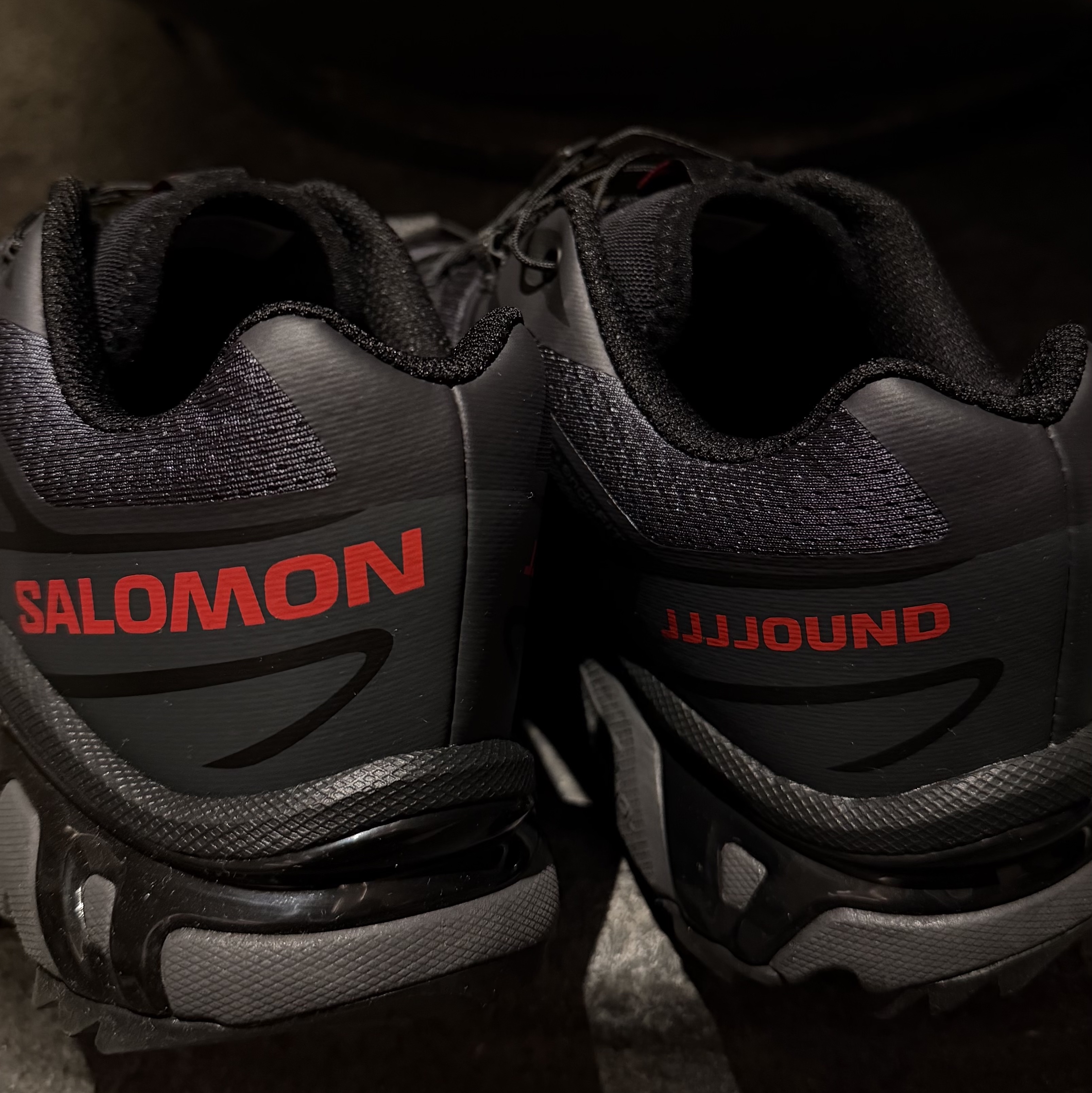 Salomon x JJJJound XT-6 Ebony Black 착용 스타일 - 4