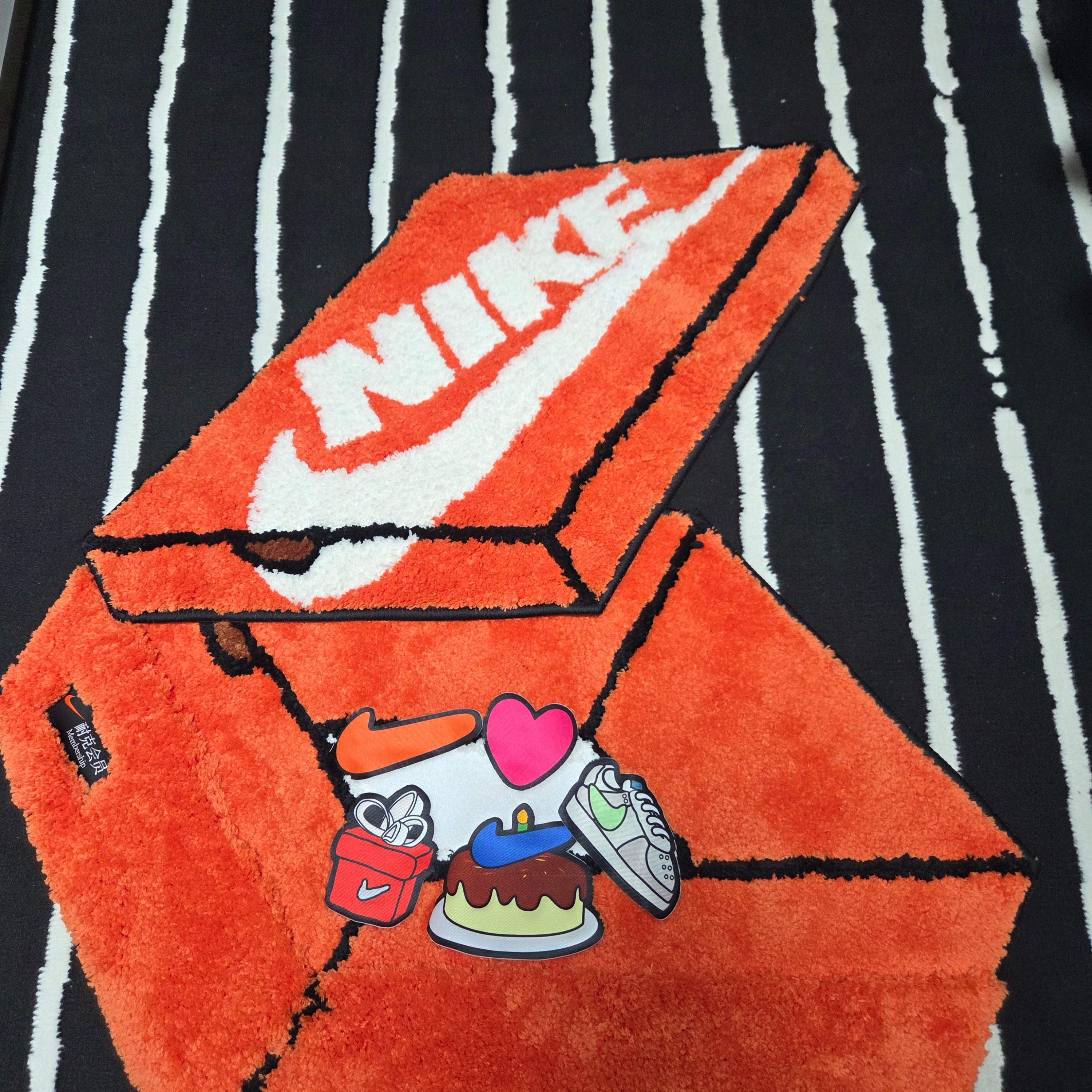 Nike Box Rugmat Orange 착용 스타일